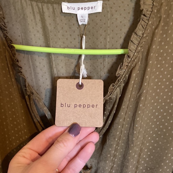 Green silk long sleeve boho dress - Picture 2 of 3